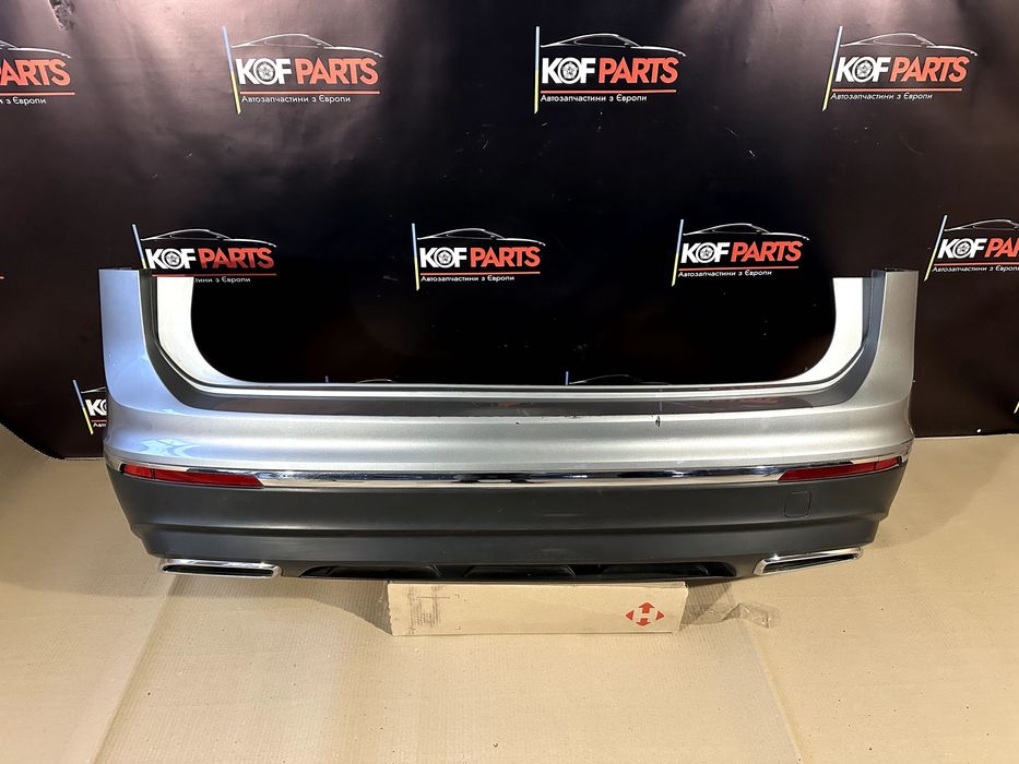 VW TIGUAN SE Allspace USA 16-21р Бампер задній в колір LB7S