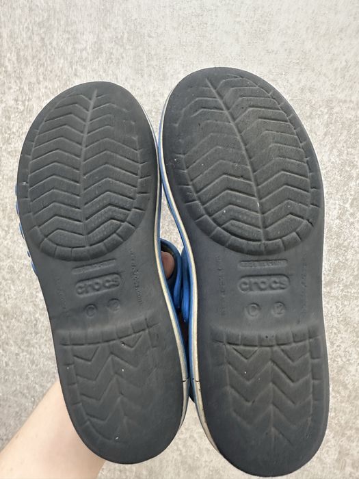 Продам crocs сандали с12