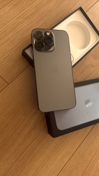 IPHONE 13 PRO com caixa
