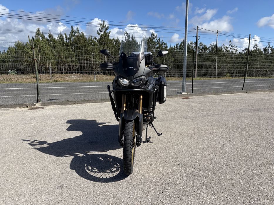 Honda África Twin DCT - Banco JNSEATS, Vidro Alto GIVI