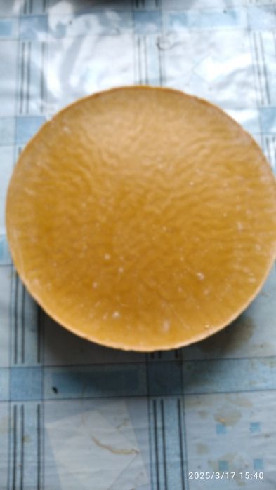 Віск бджолиний в кругах