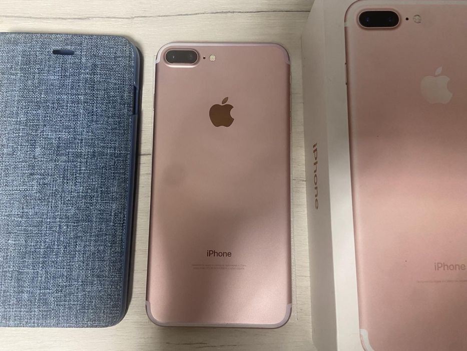 iPhone 7+ plus rose gold