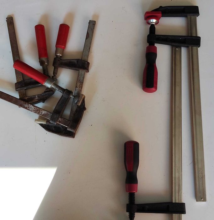 Conjunto de dois grampos, com dois de oferta