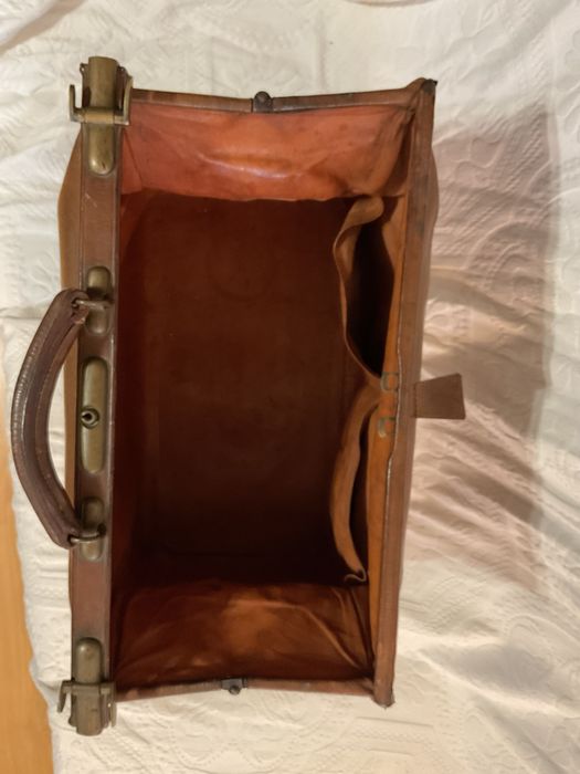 Maleta de médico em pele