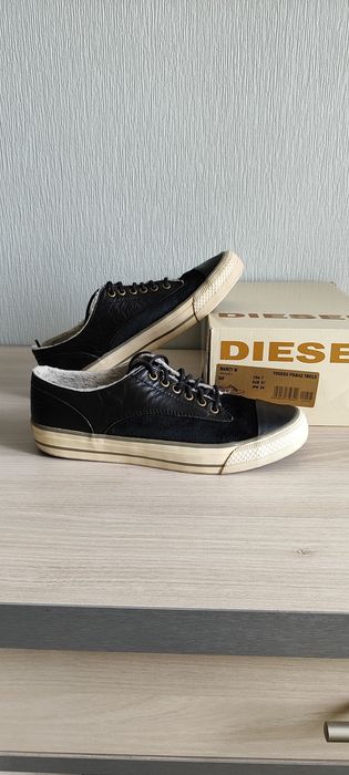 Жіночі кеди diesel