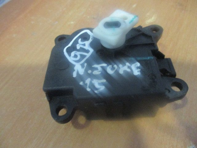 Motor da comporta da sofagem NISSAN Juke (F15)