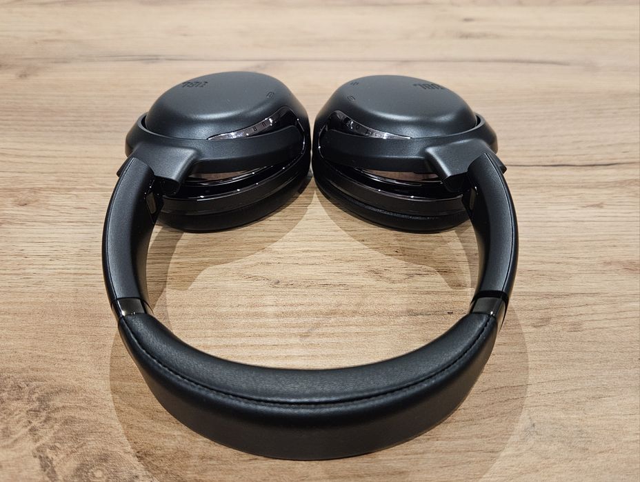 Headphones JBL Tour One M2. Ideais para tele-trabalho! Semi-Novos.