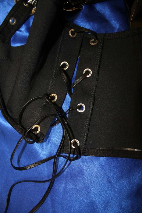 Лаковый блестящий пояс виниловый большого размера блестящий батал