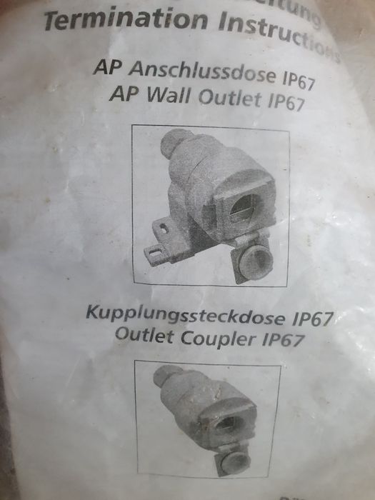 2 obudowy gniazda natynkowego Dätwyler IP67