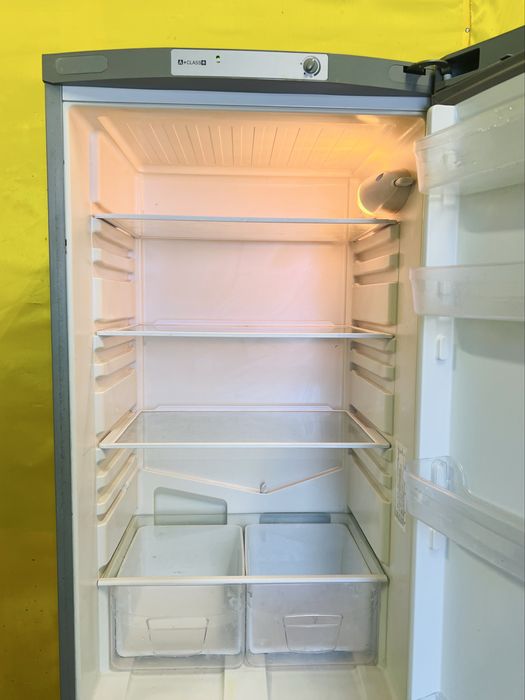 Двухкамерный холодильник Indesit