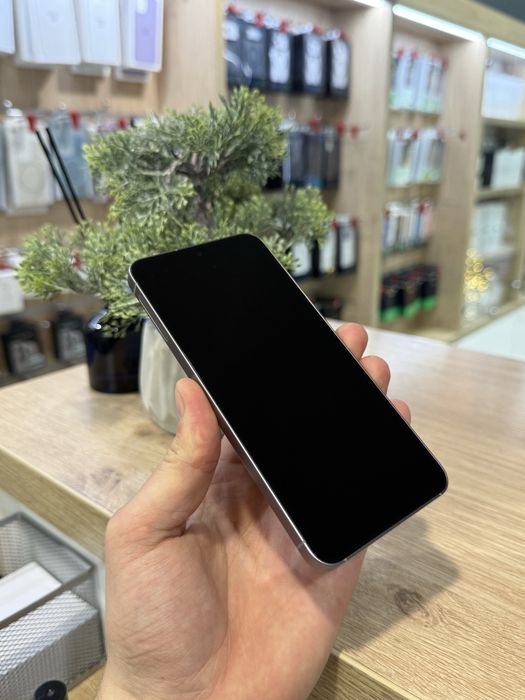 Б/у Samsung Galaxy S25 12/128Gb Silver | USA