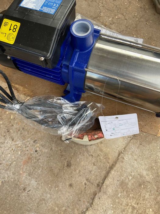 Motor com bomba de superfície