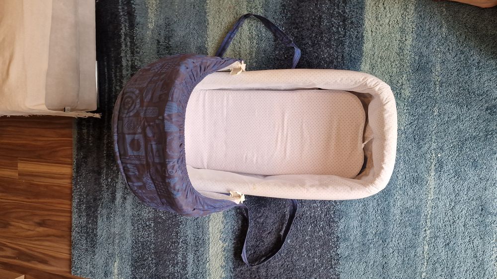 Alcofa bebé para carro marca Baby Confort