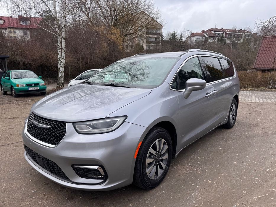 Chrysler Pacifica Auto w Polsce touring L możliwa zamiana