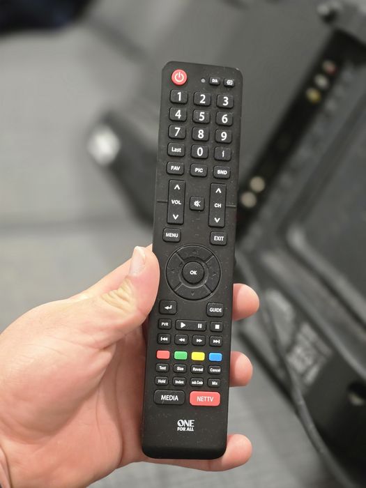 Hisense TV, 32 Inches430408359435970564