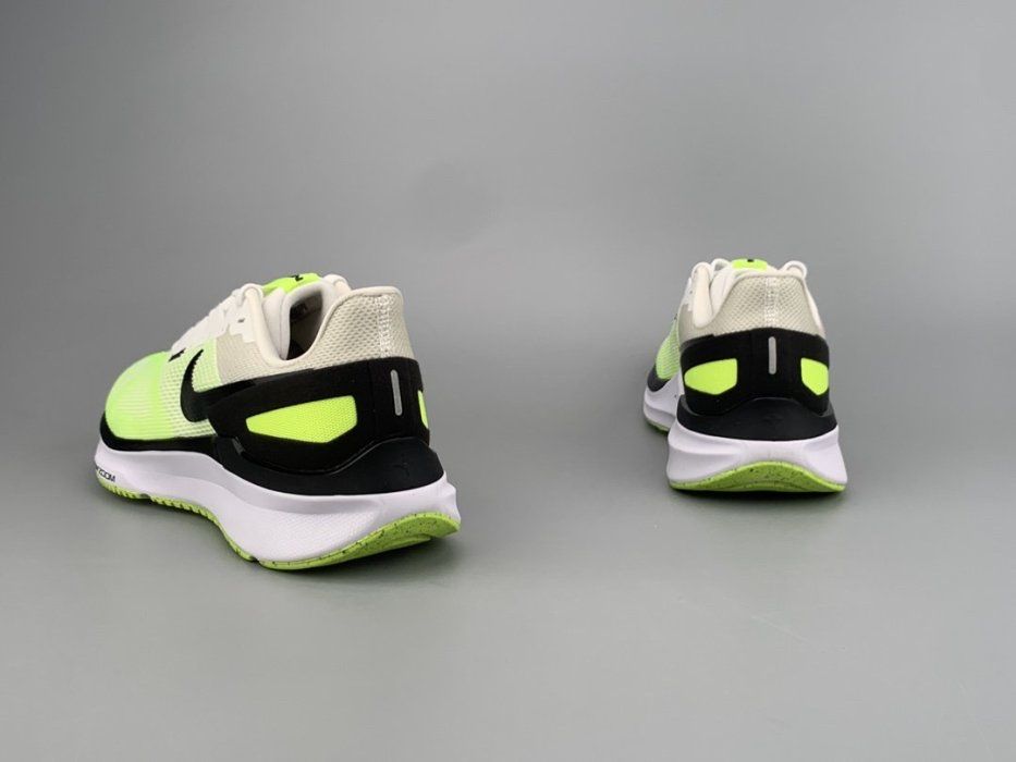 Оригінал Кросівки Nike Air Zoom Structure 25 (27см)