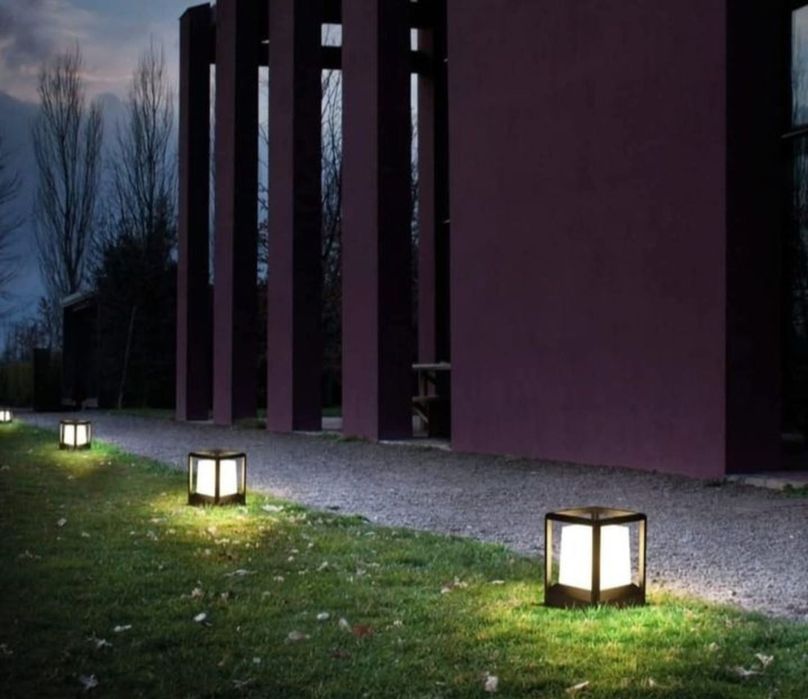 Nowoczesna wodoodporna lampa cokołowa