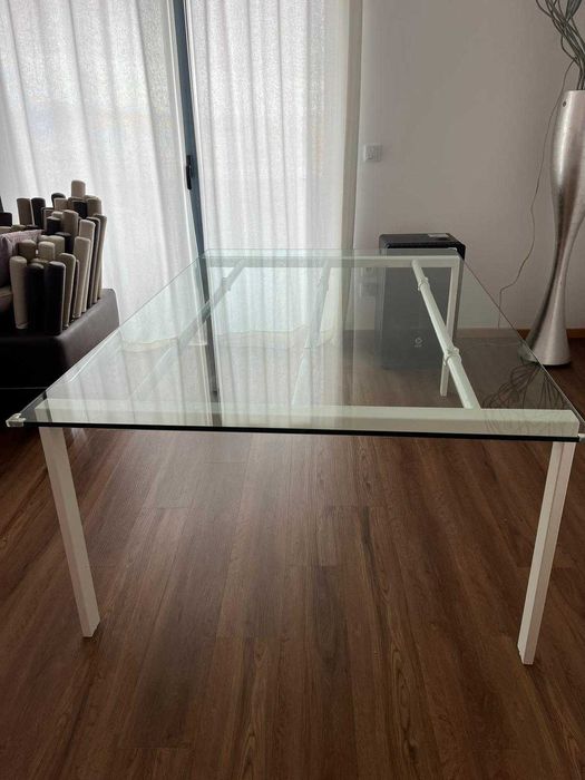 Mesa tampo em vidro LEVIRA 1,85 x 1,20