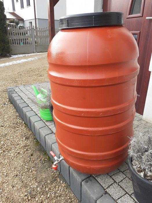 Beczka plastikowa 220l Spożywka Deszczówka kran zawor