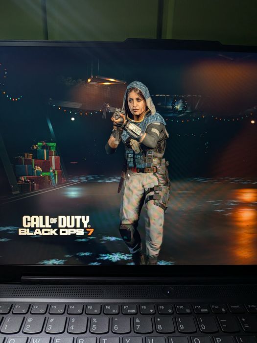 Laptop Lenovo Legion Slim 5 16IRRH8 RTX 4050/16/512GB SSD