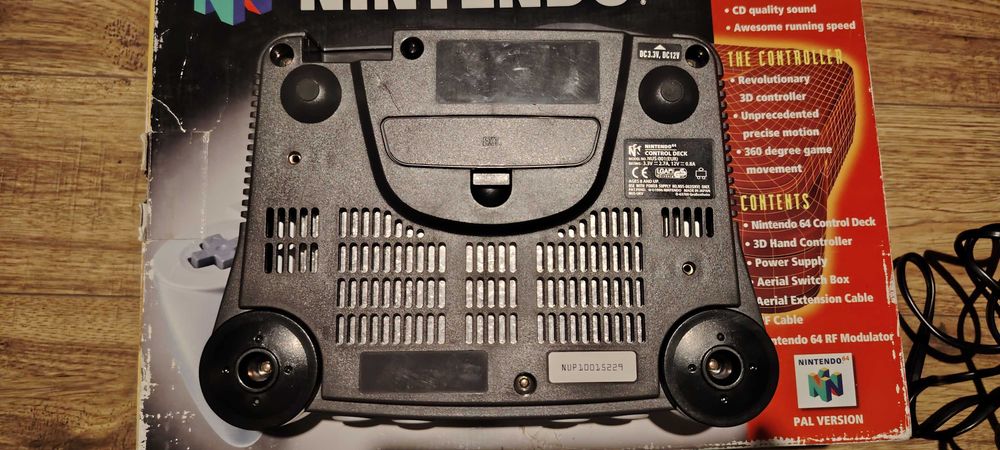 NINTENDO 64 PAL konsola, kontroler, okablowanie