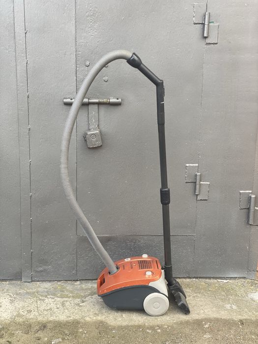 Продам пилісос SAMSUNG (1800w)