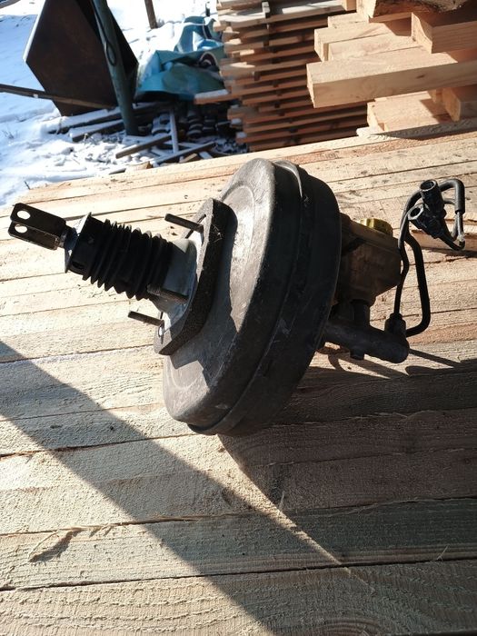 Вакуумний усилитель BMW e39