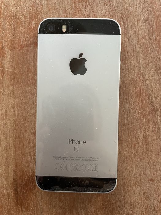 Vendo Iphone se 32gb como novo
