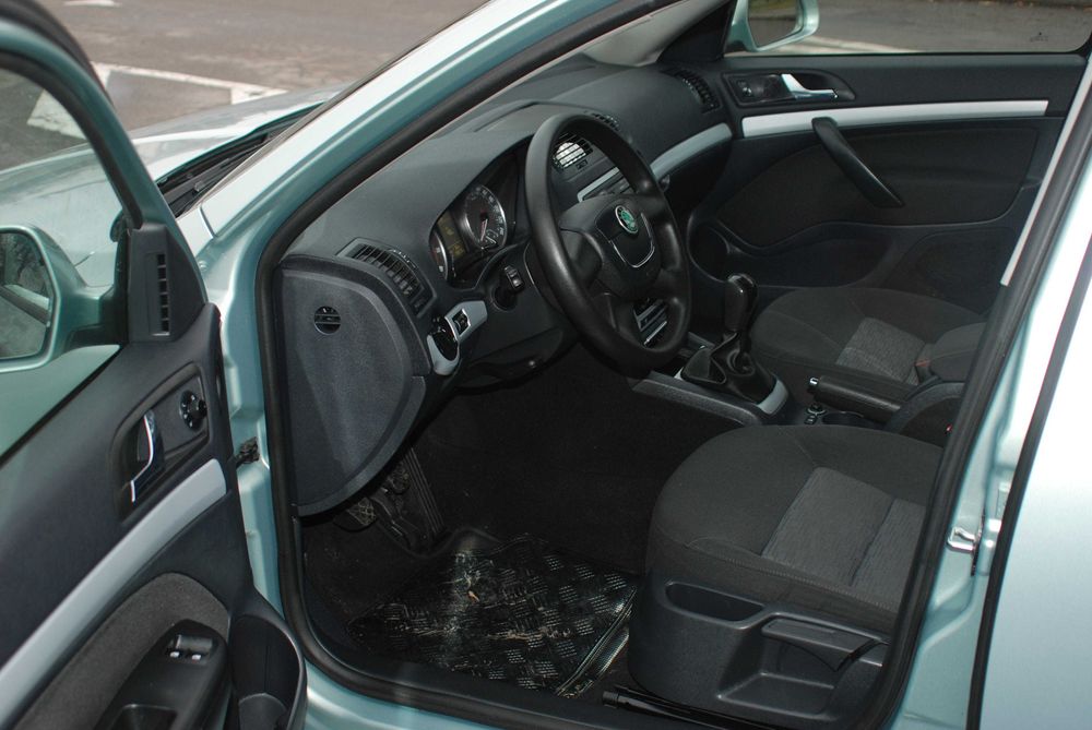 Шкода октавія A5 1,6 MPI