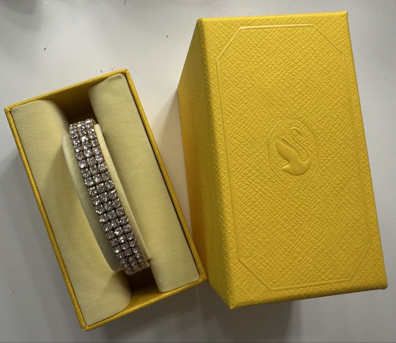 Nowa, piękna bransoletka w kolorze złota z kieniami Swarovski okazja