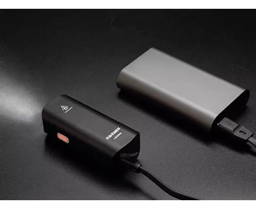 Фара велосипедна Ravemen LR500S (500) lm, 2200 mAh)