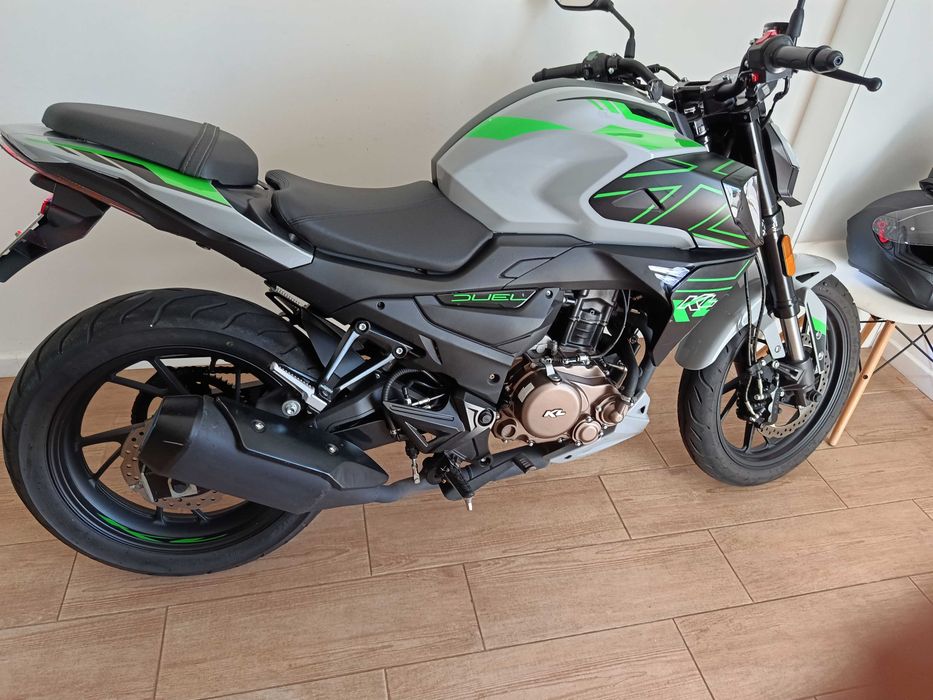 Moto KL bem nova 6km. Coimbra