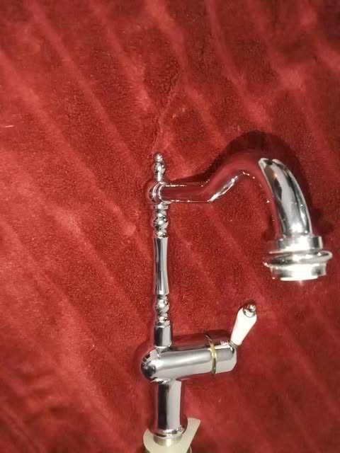 Torneira Misturadora Bancada de Cozinha