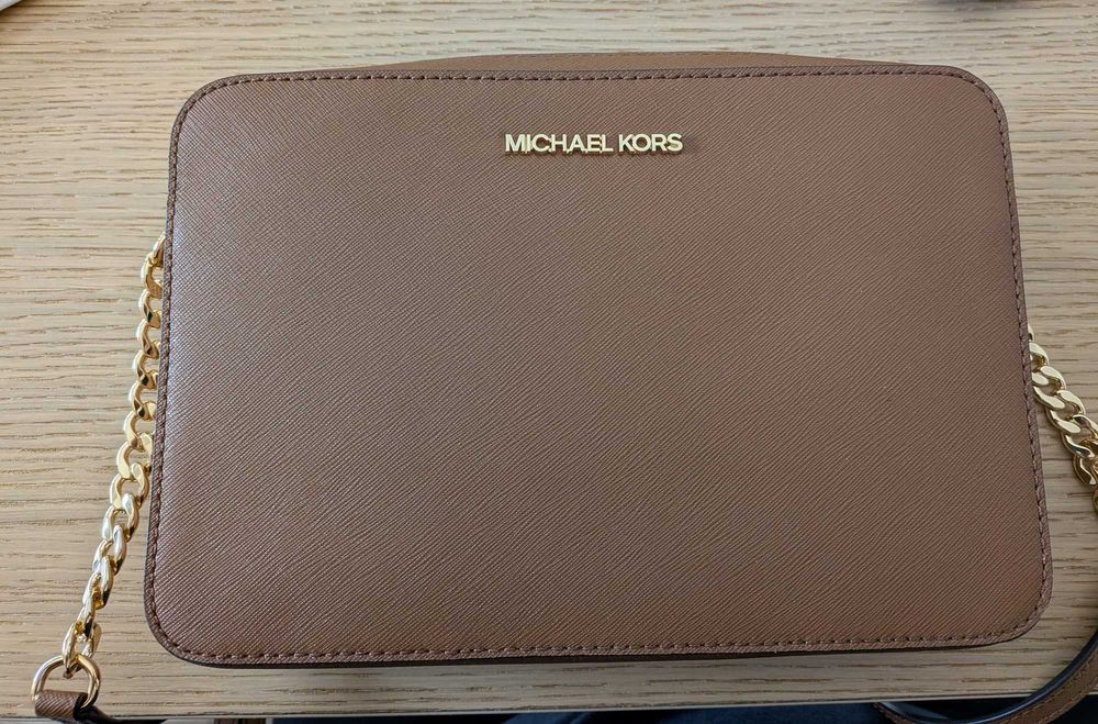Bolsa Michael Kors castanha e dourada