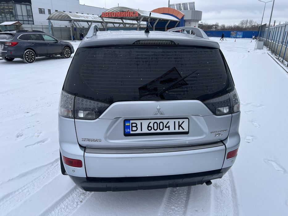 Продам Outlander XL