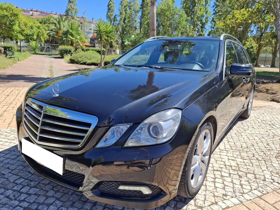 Mercedes-Benz E 220 CDi Avantgarde BE Auto.