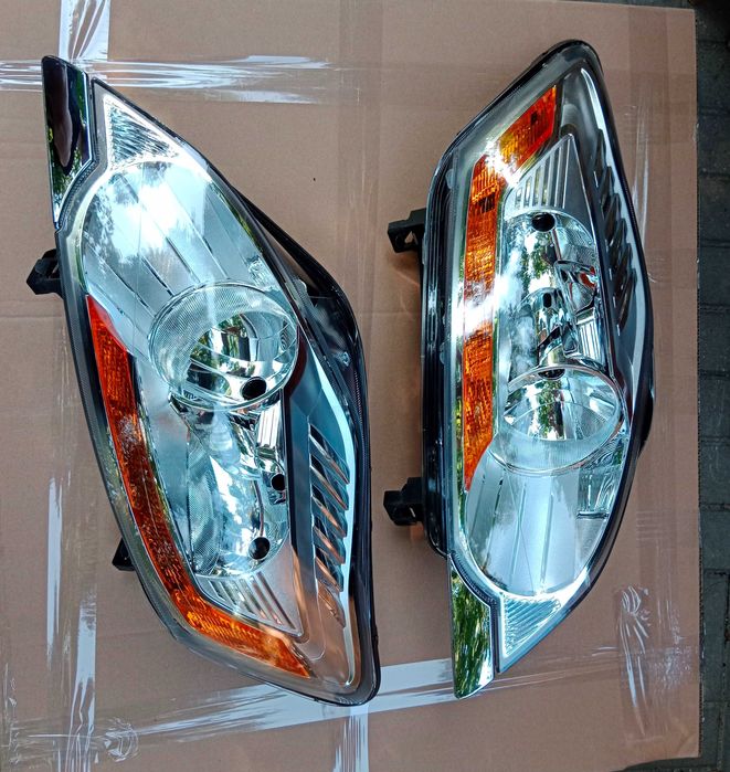 FORD KUGA I 2008 + lampa przód lewa  + prawa komplet