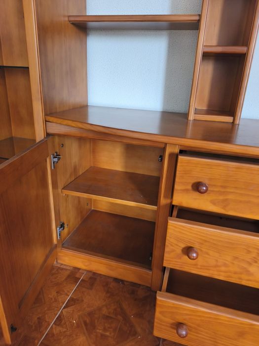 Movel de salao em cerejeira