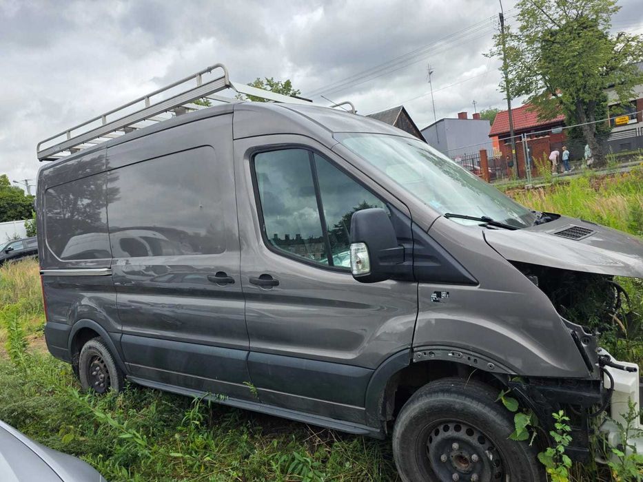 Ford Transit dostawczy 2017r uszkodzony