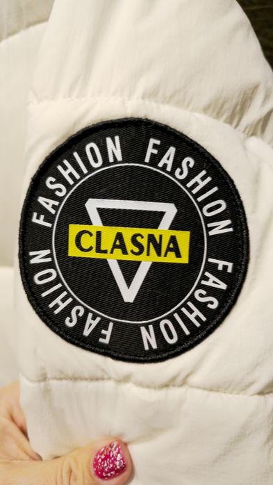 Зимовий пуховик.