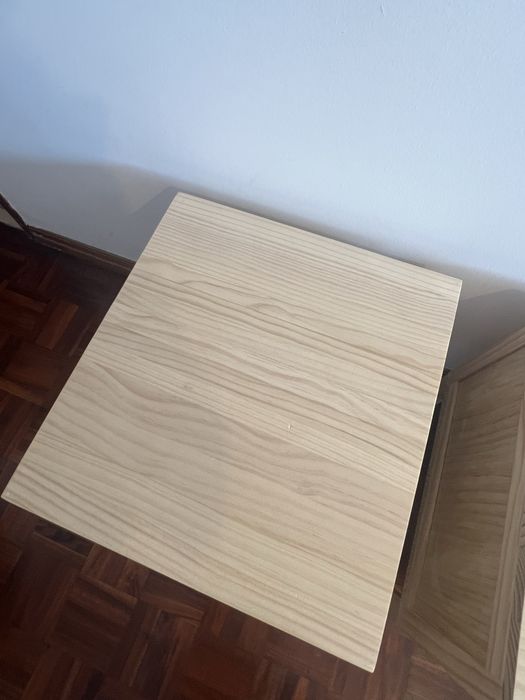 2 mesinhas de cabeceira madeira clara Sklum
