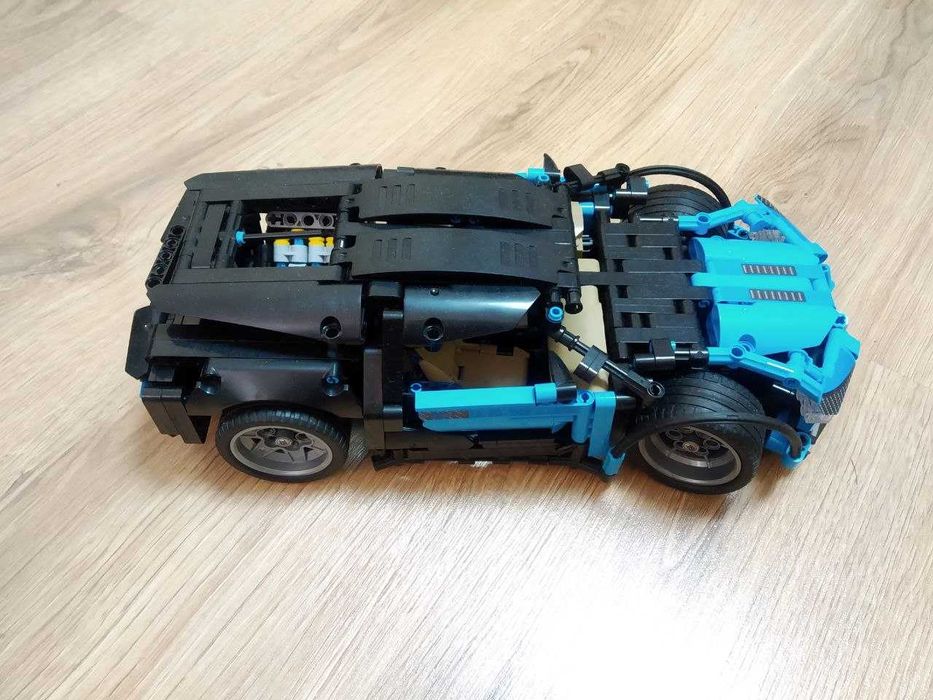 Лего Technical Bugatti Sports Racing