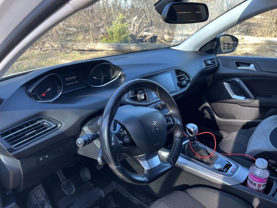Peugot 308/ 1.6bluehdi 2015