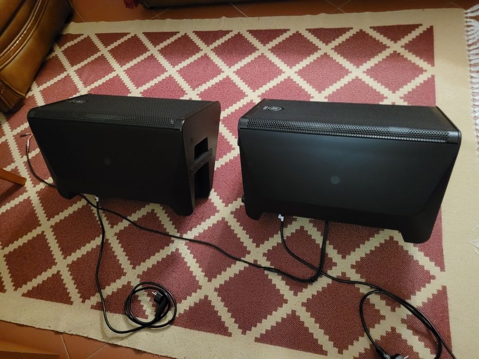 2x Colunas Amplificadas Yamaha DXR 10