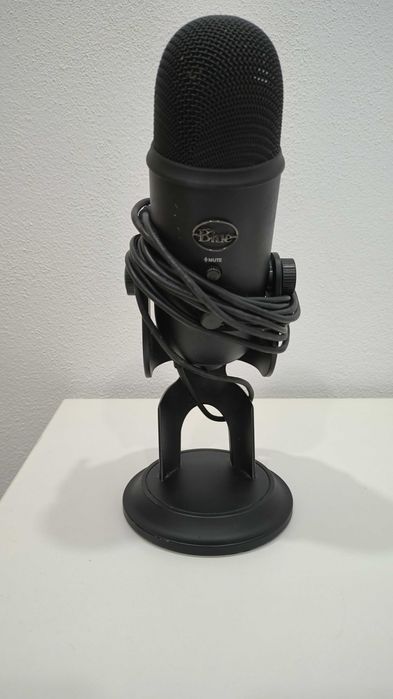 Microfone USB Blue Yeti – preto
