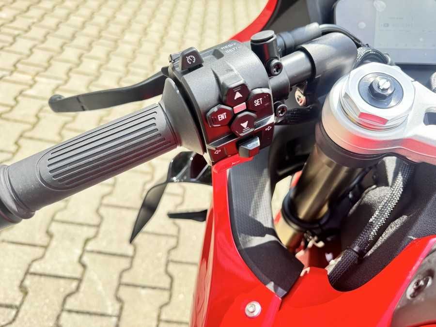 Qjmotor SRK 800 RR wyprzedaż rocznika