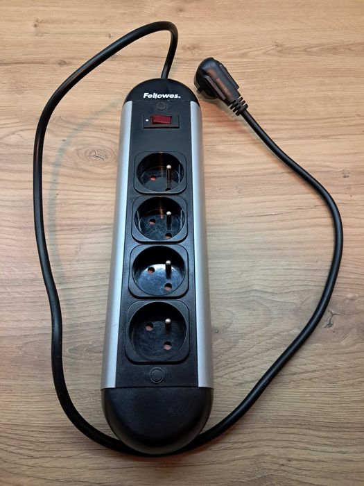 Listwa przeciwprzepięciowa zasilająca Fellowes 99160 4gniazda 1m