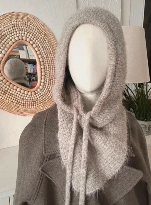 Beżowa wełniana kominiarka super skład