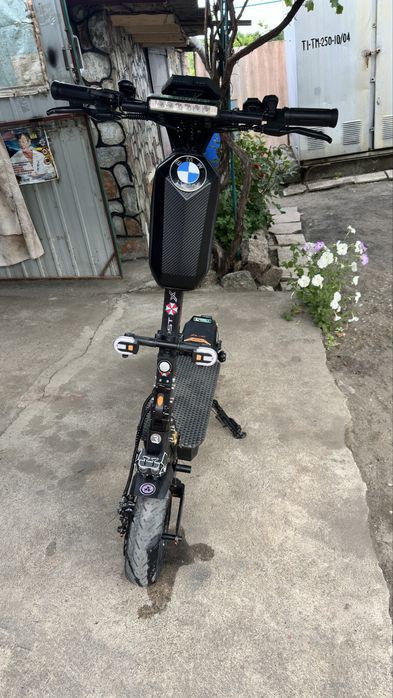 Электросамокат Xboost 005   1500 W 20Ah