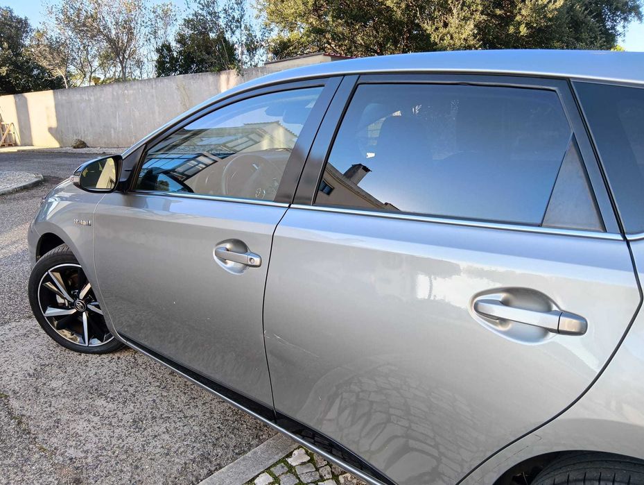 Toyota Auris 1.8 Gasolina HSD